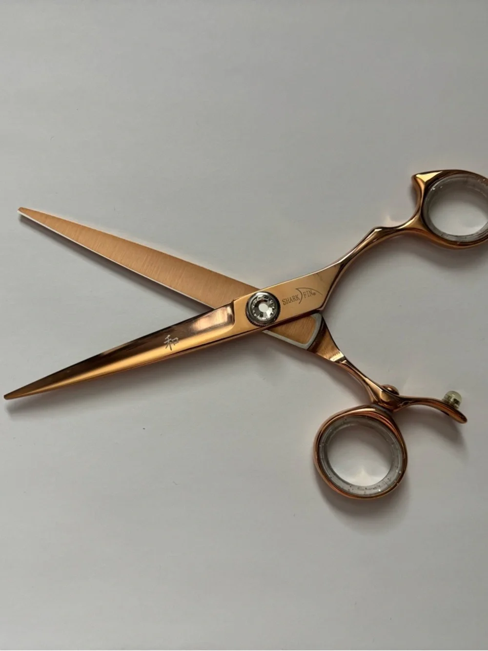 Shark Fin Rose Gold Swivel Professional Haircutting Shears 6.25” - Picture 1 of 4